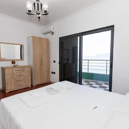 Apartment Next 3 *